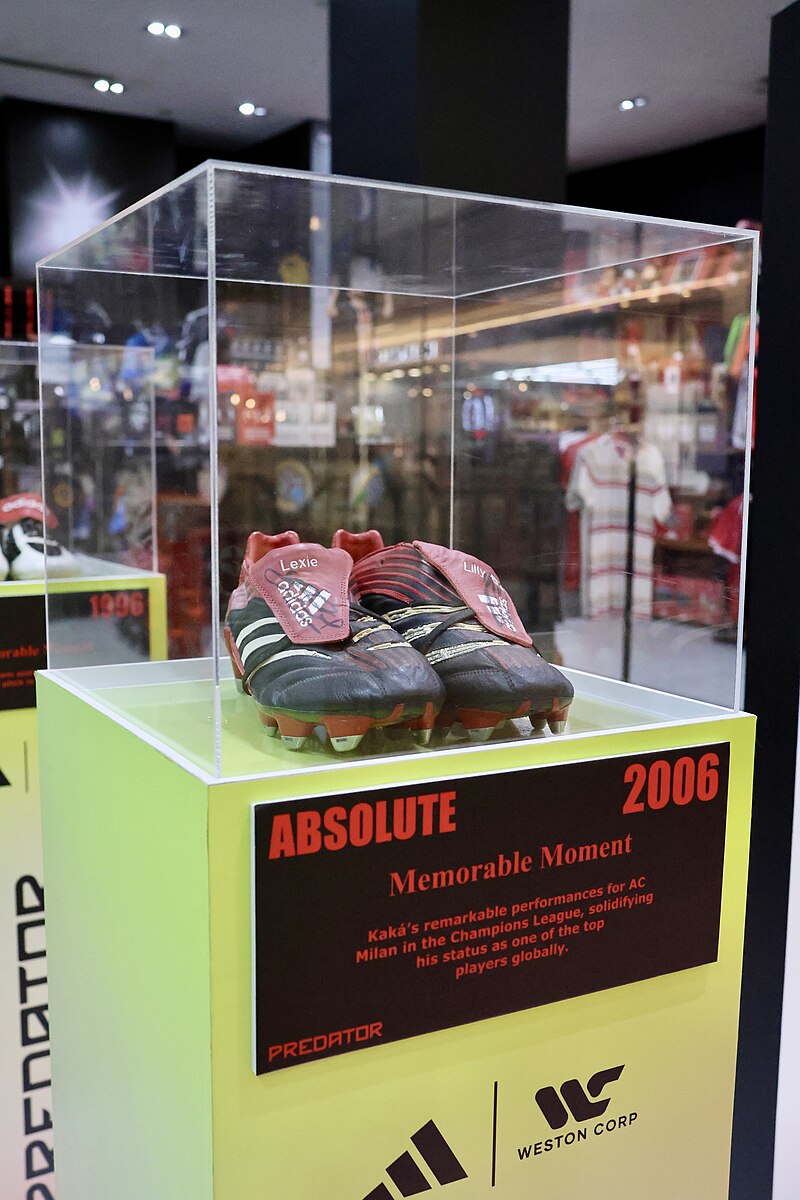 Adidas Predator Absolute (2006) — Kaká's player-issue pair.